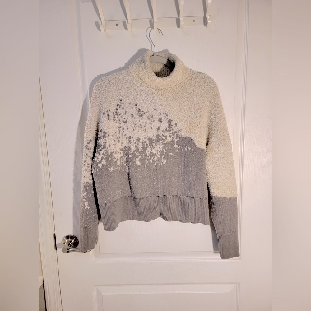 Lululemon Ombre Knit Textured Turtleneck
Natural Ivory/Gull Grey/Opal•NWOT NEW•6 - Picture 7 of 14